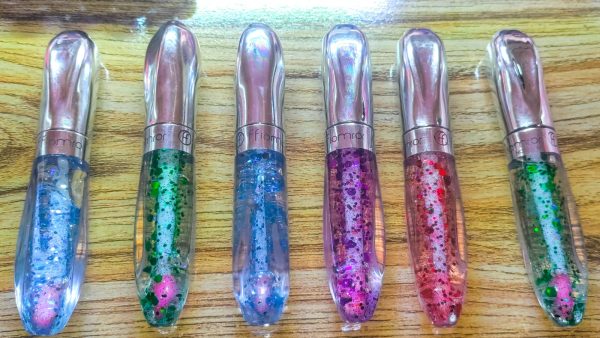Pack Of 2 Glitter Lipgloss For Moisturizing & Hydrating Lips (random Color)